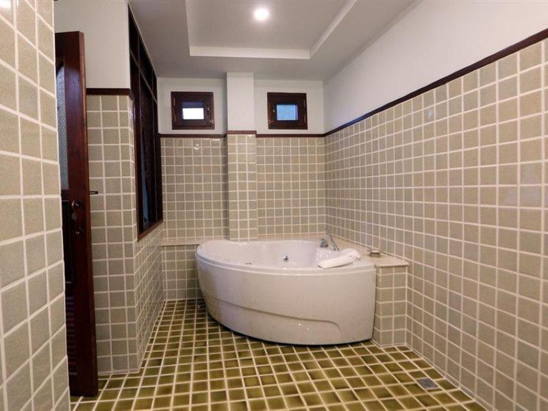 Rich Garden House Hotel Chiang Mai Esterno foto